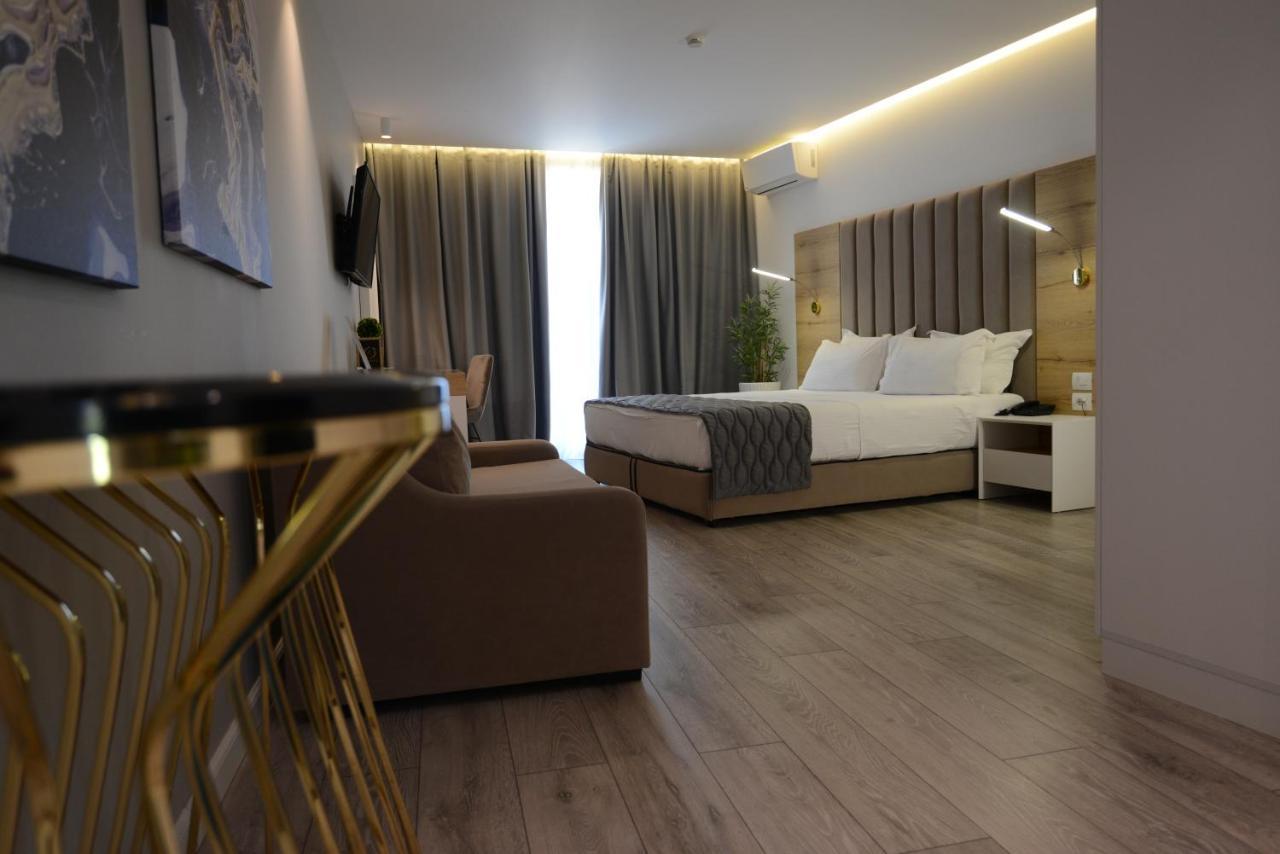 Ebbi Hotel Dhërmi Extérieur photo