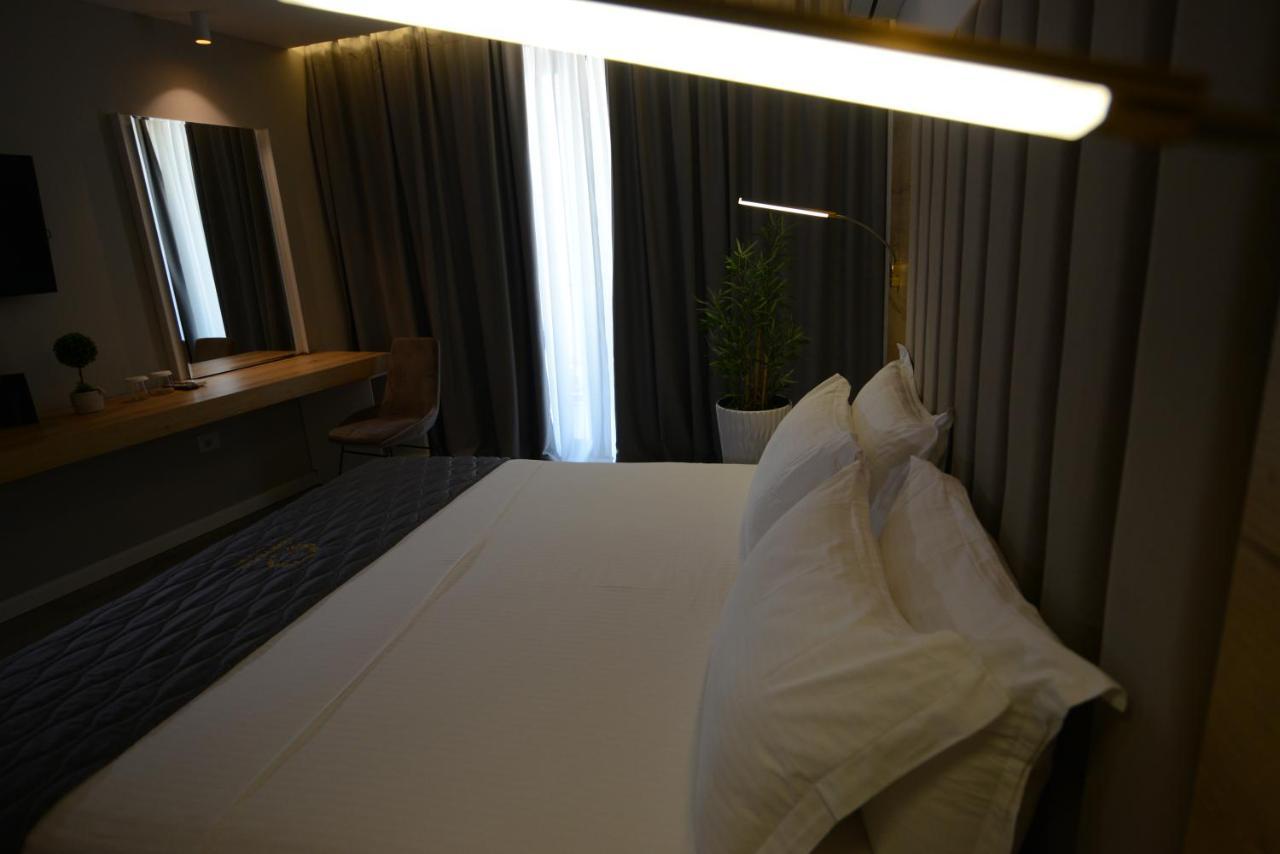 Ebbi Hotel Dhërmi Extérieur photo