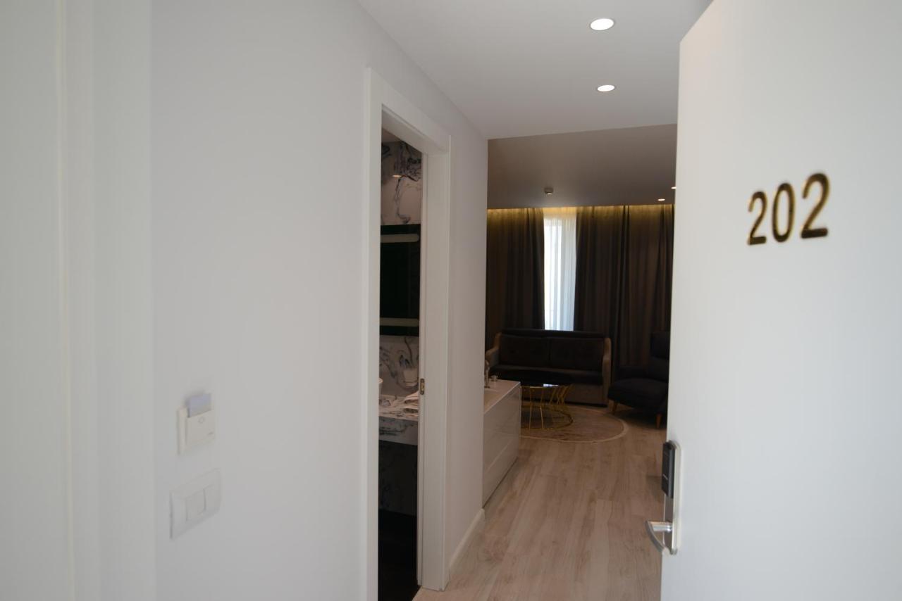Ebbi Hotel Dhërmi Extérieur photo